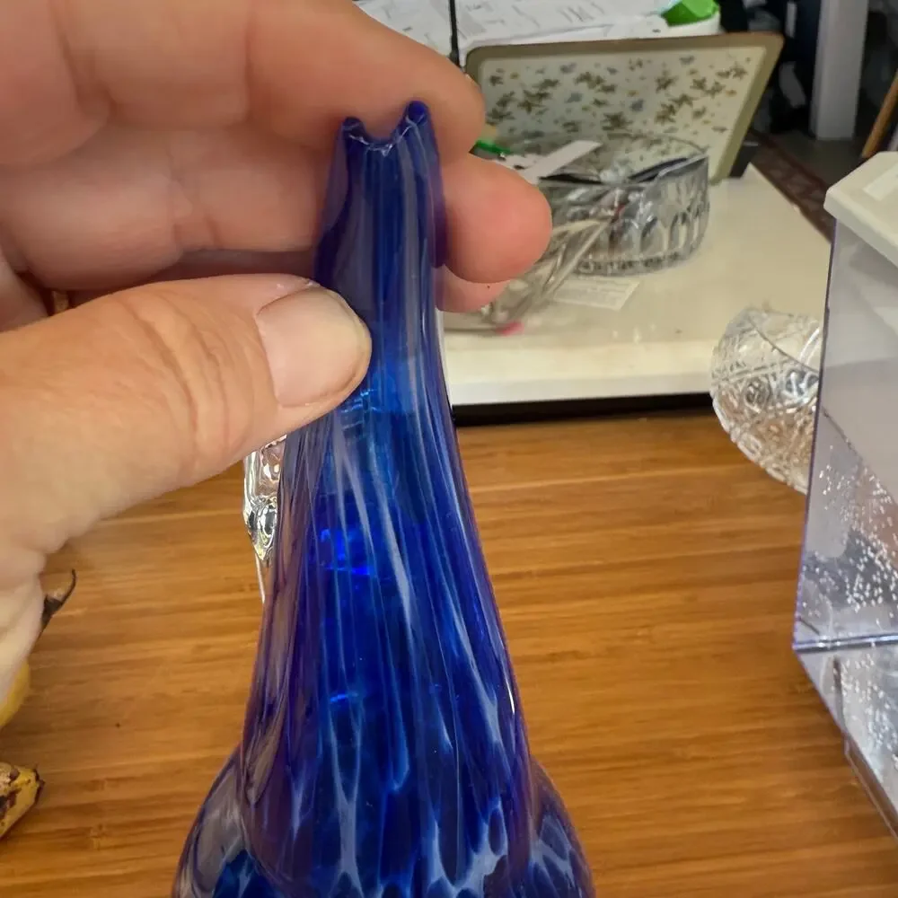 Unknown cobalt blue